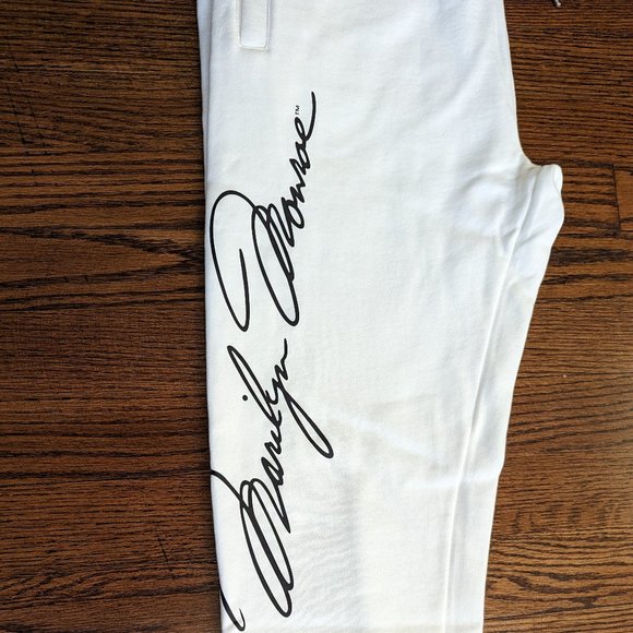 NWT The Laundry Room Marilyn Monroe Stirrup Pants Joggers Sweats S - Picture 8 of 10